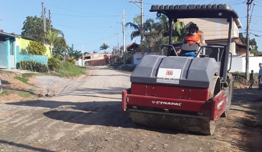 Jardim Santos Dumont e Botujuru receberão em novembro mutirões de manutenção para melhorias no solo e drenagem, com serviços em vias públicas e córregos