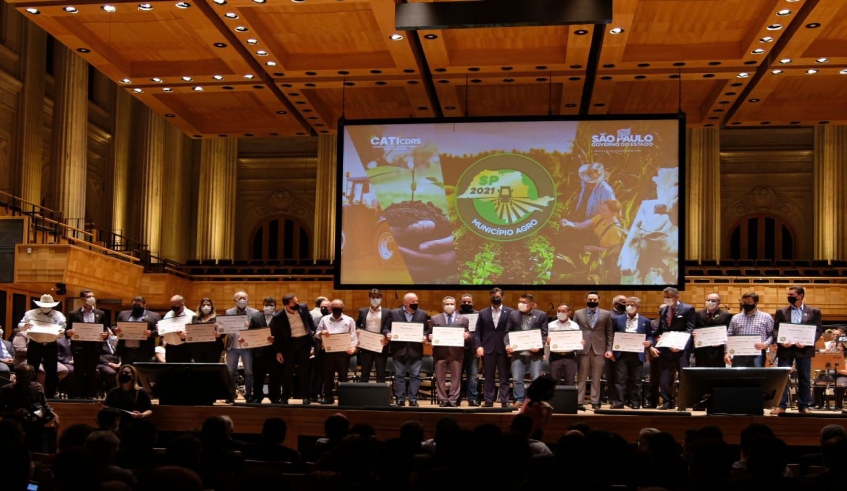 Mogi das Cruzes recebeu a premiação do Programa “Cidadania no Campo - Município Agro”, iniciativa do Governo do Estado para incentivar o desenvolvimento rural sustentável nos municípios que se . . .