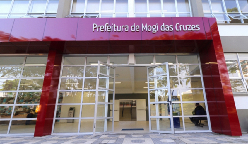 Atendimento será no prédio sede da Prefeitura, das 8h às 13h, limitado a 300 pessoas, com distribuição de senhas (Foto: Ney Sarmento/Arquivo PMMC)