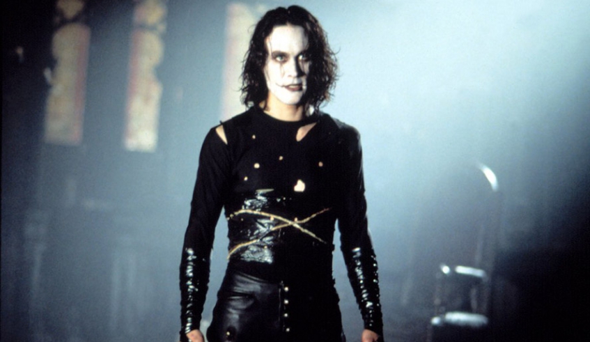O Corvo, filme de 1994 estrelado por Brandon Lee, será exibido gratuitamente neste sábado, às 19h, no Theatro Vasques, pela programação Cinema Pontos MIS
