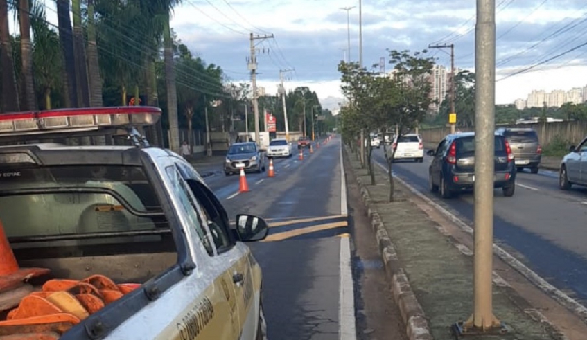 Testes da faixa reversível na avenida João XXIII terão continuidade durante a semana para verificar o comportamento do trânsito em diferentes dias (Divulgação)