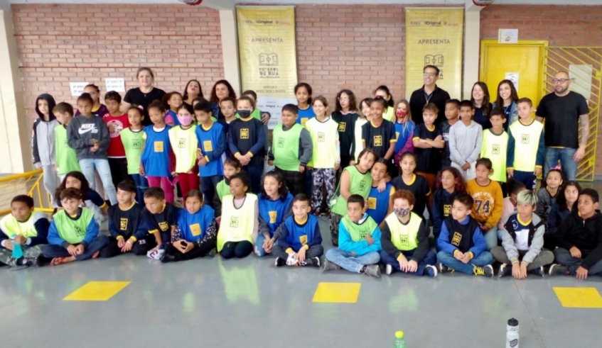 Estudantes da Escola Municipal Profª Doracy Baptista de Campos Pereira, na Vila Brasileira, deram o pontapé inicial do projeto na última semana. (Divulgação/PMMC)