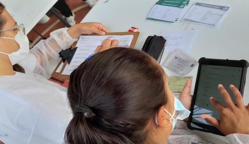 Agendamento das doses contra a Covid-19 deve ser feito pelo www.cliquevacina.com.br (foto: Divulgação/PMMC)