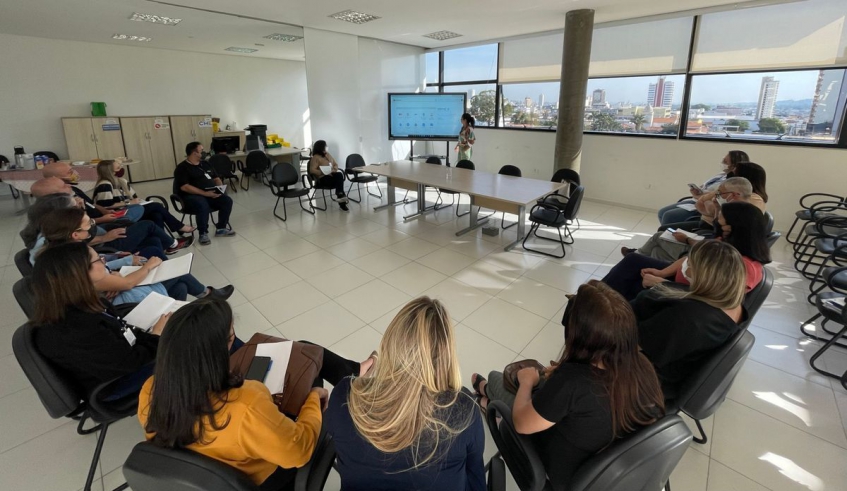 Diretores e professores participam do Programa Integração: Transformar e Acolher, iniciado neste ano pela Secretaria de Educação. (Divulgação/PMMC)