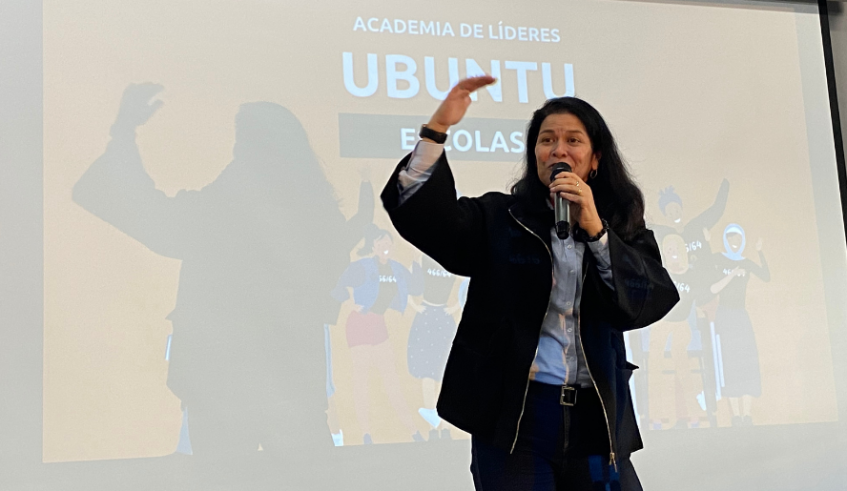 A vice-prefeita Priscila Yamagami Kähler destacou a importância da ação conjunta entre as redes de ensino. (Divulgação/PMMC)