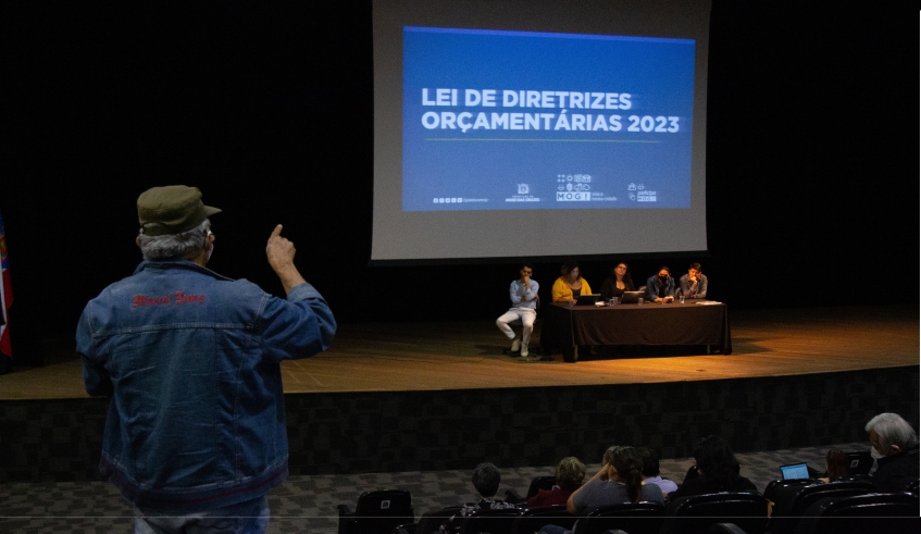 Cidadãos participaram da audiência de forma presencial e apresentaram contribuições para o projeto de LDO 2023, que agora segue para a Câmara (Divulgação/PMMC)