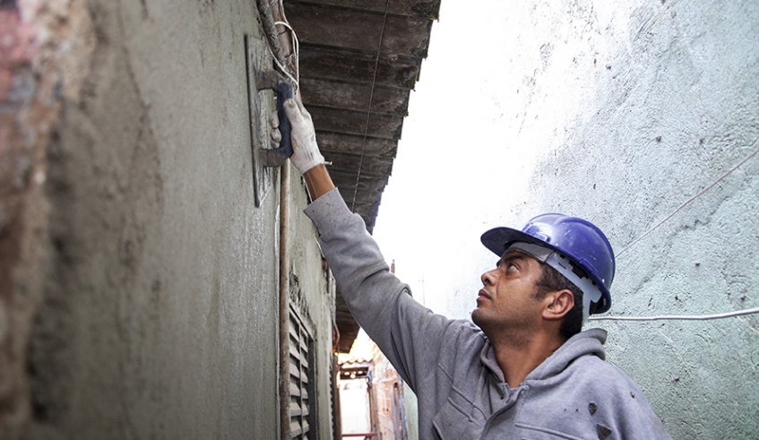 As obras do programa Viver Melhor estão em andamento, com trabalhos de recuperação interna e externa de 350 imóveis (Pedro Chavedar/ PMMC)