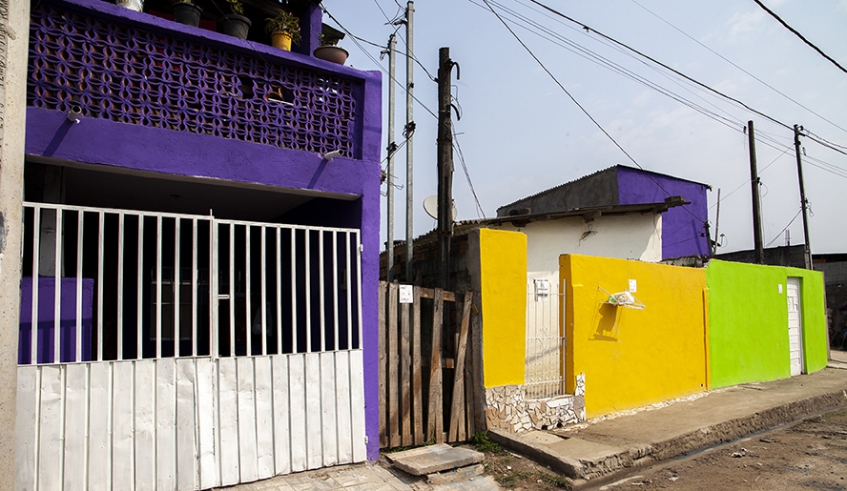 As obras do programa Viver Melhor estão em andamento, com trabalhos de recuperação interna e externa de 350 imóveis (Pedro Chavedar/ PMMC)