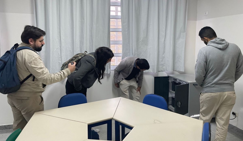 A equipe da MegaEdu visitou seis escolas, sendo quatro na área rural e apresentou o trabalho mogiano em um seminário nacional. (Divulgação/PMMC)