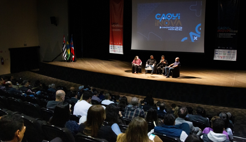 Caqui Inova foi aberto nesta terça-feira (27/09), com evento no auditório do Cemforpe, e terá programação de atividades até esta quinta-feira (29/09), a partir das 14h (Divulgação/PMMC)