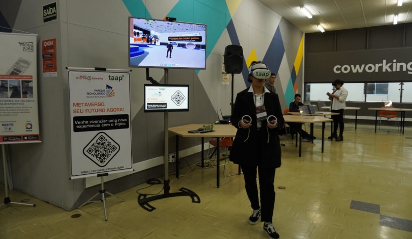Visitantes puderam ter uma experiência imersiva no metaverso, durante a realização do Caqui Inova, que acontece até esta quinta-feira (29/09), no Polo Digital (Divulgação/PMMC)