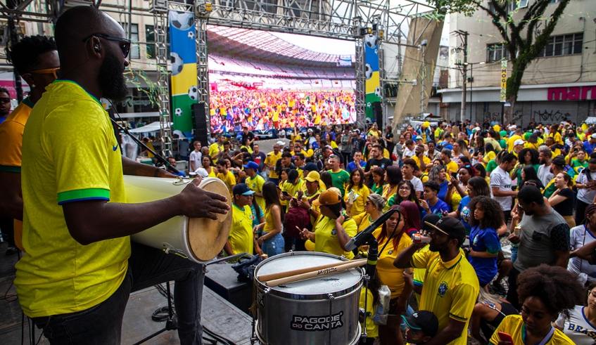 A iniciativa vai exibir o jogo entre Brasil e Suíça. A partir do meio-dia, o grupo Samba "A" vai animar o público antes da partida, que começa às 13h (Pedro Chavedar/PMMC)