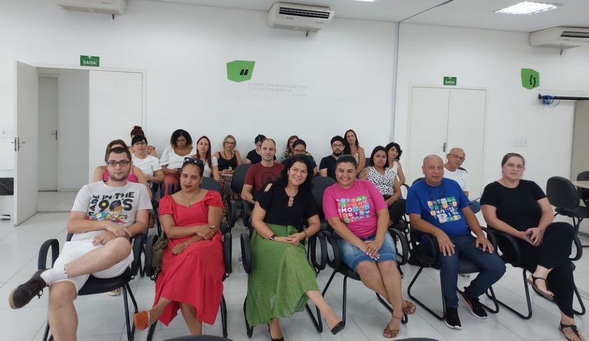 A vice-prefeita Priscila Yamagami Kähler, a secretária de Educação Patricia Helen Gomes dos Santos e a adjunta da Pasta Andrea Pereira de Souza participaram da primeira reunião. (Divulgação/PMM . . .