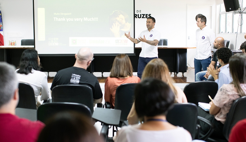 A importância da parceria foi destacada pelo prefeito Caio Cunha. O secretário de Urbanismo, Claudio Rodrigues, apresentou as ações do Mogi Cidade da Criança. (Divulgação/PMMC)