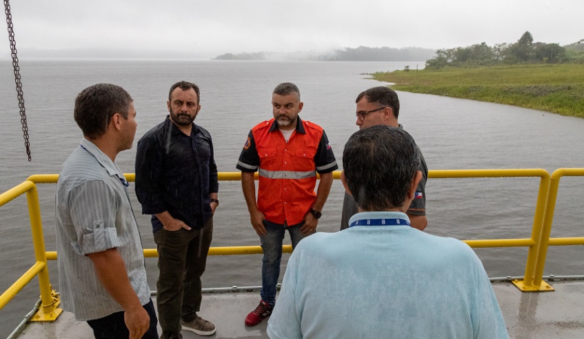 Visita foi importante por proporcionar dados sobre o volume da barragem, que ajudarão no planejamento da Operação Verão (Divulgação/PMMC)