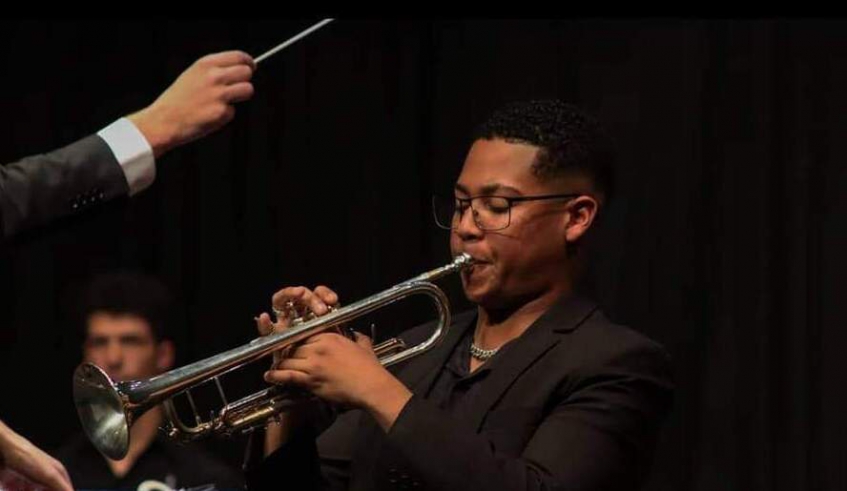 Otávio Vinícius Gomes Regis, também aluno do Botujuru, foi aprovado em trompete pela segunda vez na EMESP e passou também na Escola Municipal de Música de São Paulo. Divulgalção/PMMC)