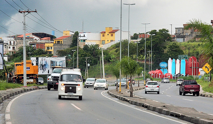No período de obras, veículos poderão circular normalmente pela outra faixa da pista (Divulgação/PMMC)