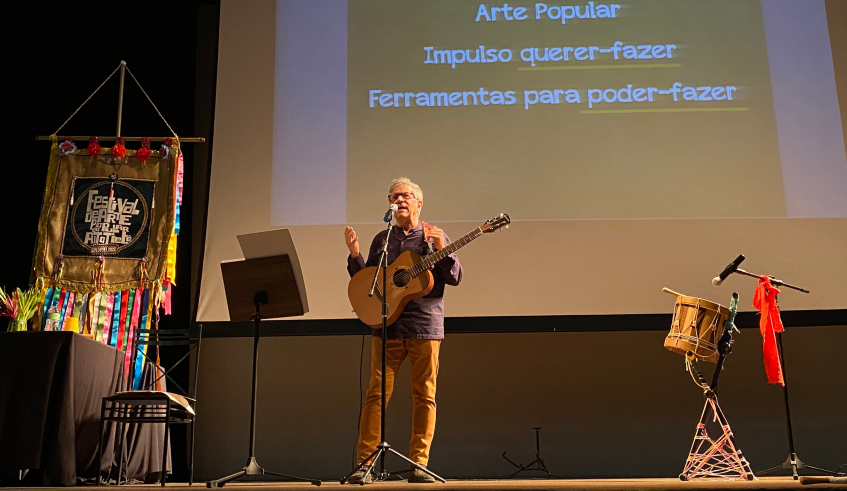 Com a palestra “A Canção Popular”, Tatit apresentou aos educadores como são criadas as músicas do grupo. (Divulgação/PMMC)