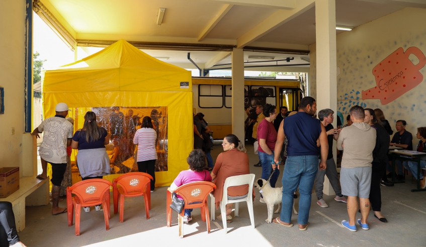 Moradores da Chácara Guanabara levaram animais para a edição do Castramóvel realizada no bairro, nos dias 27 e 28 de maio (Divulgação/PMMC)