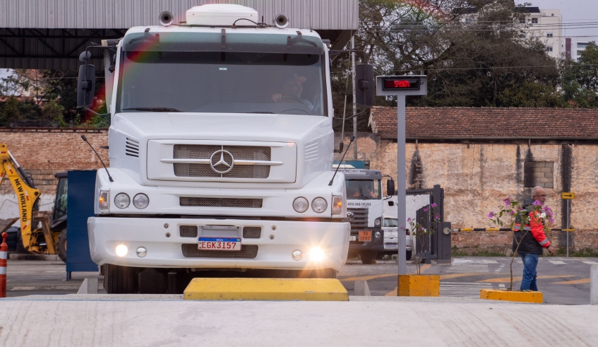 Balança rodoviária entra em operação para controle de insumos da Infraestrutura Urbana (Warley Kenji/PMMC)