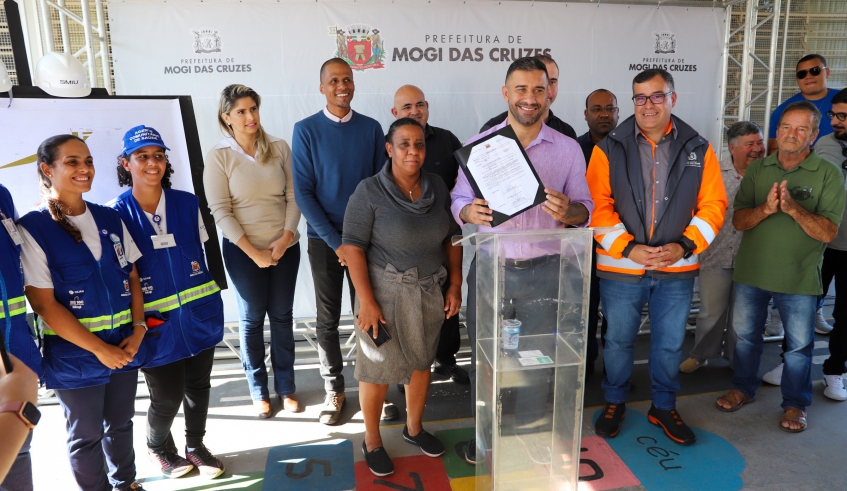 Ordem de Serviço da obra para contenção de encosta no Jardim Piatã é assinada(Divulgação/PMMC)