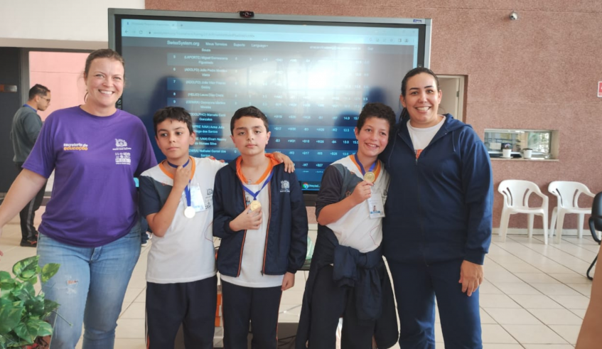 O Xadrez foi a terceira modalidade esportiva disputada na 1ª Olimpíada e Paralimpíada "Pequenos Esportistas", realizada pela Secretaria de Educação de Mogi das Cruzes, por meio do Departamento Pedagógico . . .