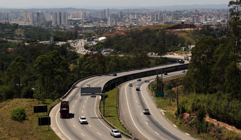 Instalação de pedágio na Mogi-Dutra trará impactos negativos para vários setores da economia, como indústria, comércio e agricultura (Foto: Ney Sarmento/Arquivo PMMC)