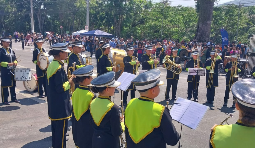 A EM Profª Maria Eugênia Fochi de Araújo (Parque Residencial Itapeti) conquistou o terceiro lugar na categoria Banda Marcial Infanto-Juvenil. (Divulgação/PMMC)