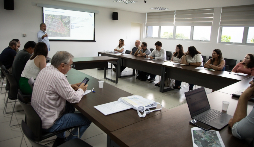 Técnicos da Prefeitura participam de reuniões internas sobre o licenciamento ambiental de alto impacto, que será lançado nesta sexta-feira, dia 29 (Warley Kenji/PMMC)