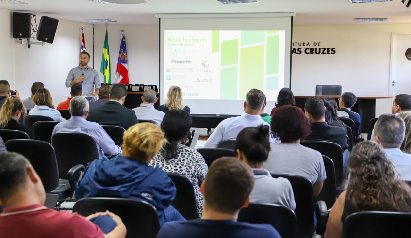 Prefeito Caio Cunha destacou a importância da sustentabilidade para a melhoria da vida da população, com resultados como a certificação do Programa Despoluir (Divulgação/PMMC)