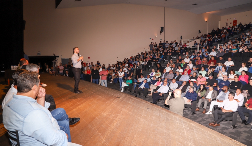 Evento contra a instalação de pedágios nas rodovias Mogi-Dutra e Mogi-Bertioga contou com a participação de autoridades e representantes da sociedade civil (Divulgação/PMMC)