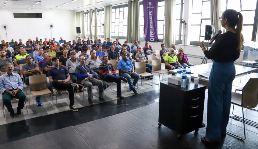 Objetivo da palestra foi conscientizar servidores para promoção de melhor ambiente de trabalho e práticas de respeito, tolerância e valorização da dignidade (Divulgação/PMMC)