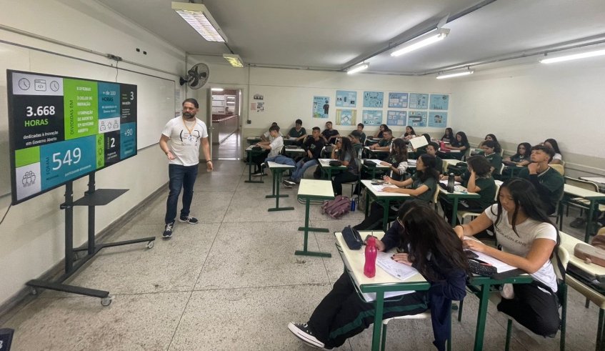 Governo Aberto em Movimento capacitou alunos da ETEC Presidente Vargas (Divulgação/PMMC)