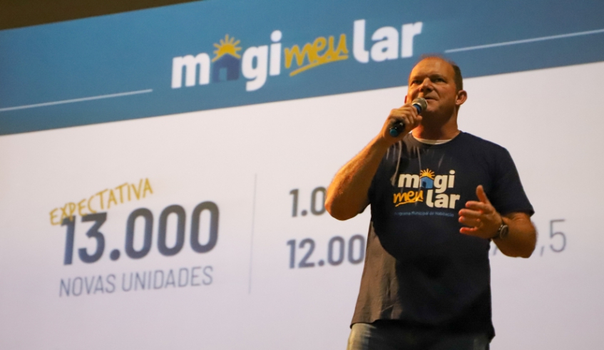 Primeira reunião do programa Mogi Meu Lar, com inscritos no Cadastro de Habitação, foi realizada nesta segunda; encontros serão todas as segundas, quartas e sextas (Divulgação/ PMMC)