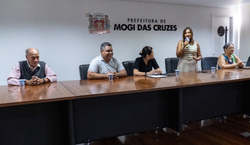 Novos membros do Conselho Municipal de Assistência Social - COMAS - tomaram posse na manhã desta quinta-feira, em cerimônia no auditório do prédio-sede (Divulgação/ PMMC)