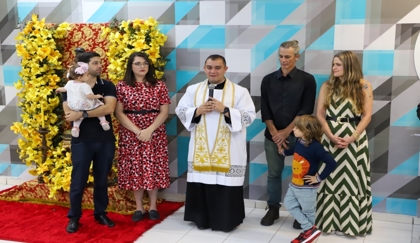 Altar de São Benedito está no saguão da Prefeitura (Divulgação/PMMC)