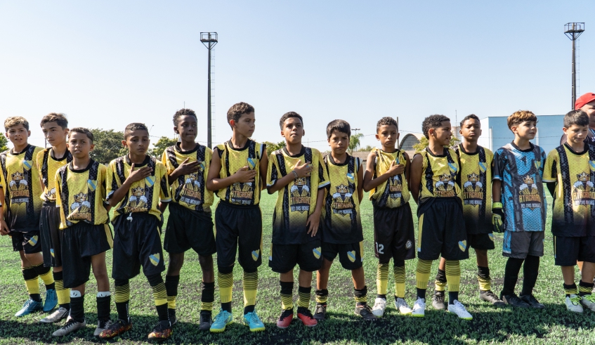 Durante a solenidade, foram realizadas pela Secretaria de Esportes e Lazer, com apoio da comunidade local, quatro partidas amistosas com times de iniciação esportiva da cidade (Divulgação/PMMC)