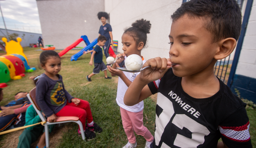 Durante toda a semana, alunos da rede municipal participaram de atividades brincantes, promovendo momentos de aprendizado, diversão e integração. (Warley Kenji/PMMC)