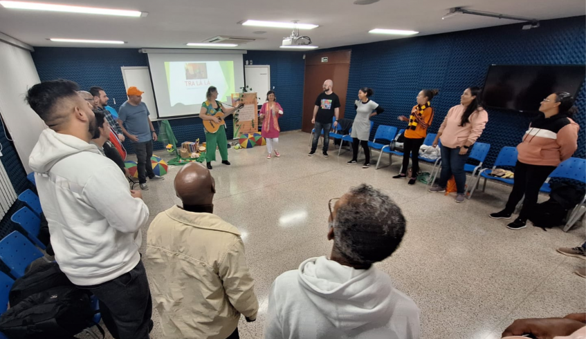 As iniciativas abordaram temas como ensino coletivo, regência, inclusão de alunos com Transtorno do Espectro Autista (TEA) e letramento emocional. (Divulgação/PMMC)