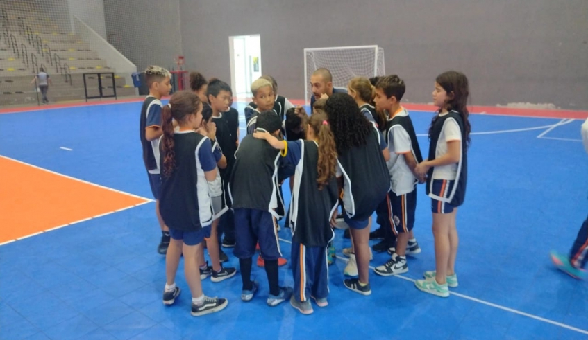 EM Desembargador Armindo Freire Mármora conquistou o título de Queimada na 2ª Olimpíada e Paralimpíada Pequenos Esportistas de Mogi das Cruzes. (Divulgação/PMMC)