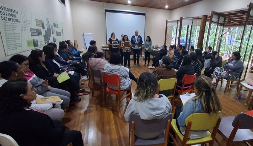 Professores e educadores ambientais participaram do primeiro encontro de educadores do Programa Meu Ambiente em 2024, realizado no Parque das Neblinas (Divulgação/SMAPA)