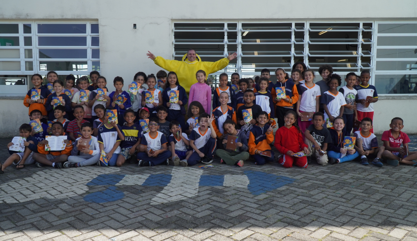 O projeto Mais que Mel teve início nesta sexta, com os alunos do terceiro ano do Cempre Doutora Ruth Cardoso. (Divulgação/PMMC)