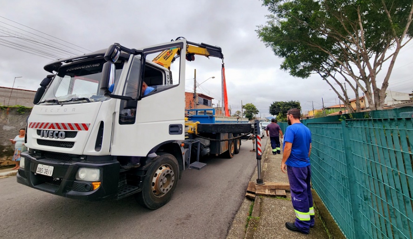 Equipes do Semae e da Secretaria Municipal de Serviços Urbanos trabalham de forma integrada em Cezar de Souza (Divulgação/PMMC)