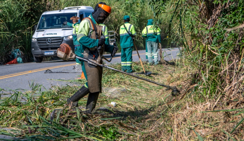 Sabaúna recebe nos últimos dias um grande mutirão de obras e serviços, garantindo espaços públicos revitalizados, organizados e acessíveis (Divulgação/ PMMC)