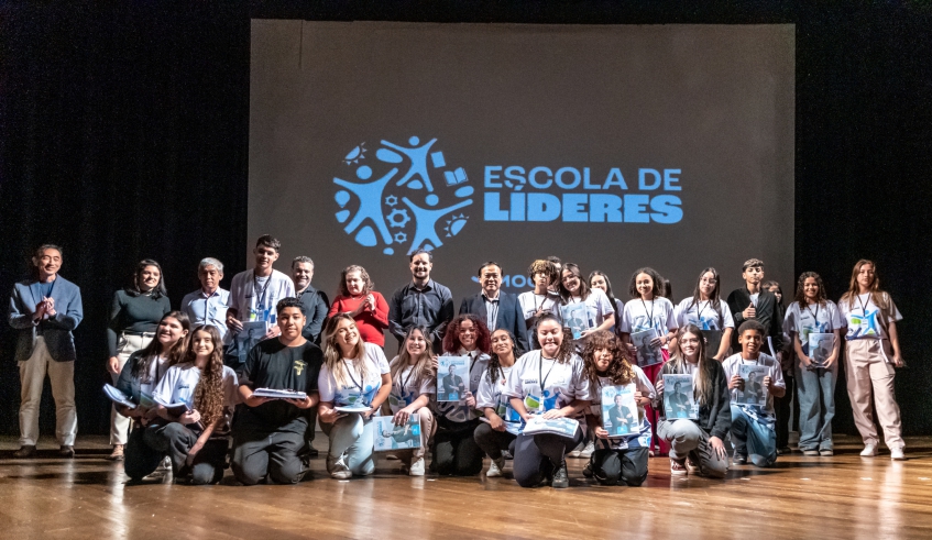 A aula magna do programa Escola de Líderes reuniu 250 alunos dos dez polos da formação no Cemforpe na noite desta quinta, 8 (Divulgação/PMMC)