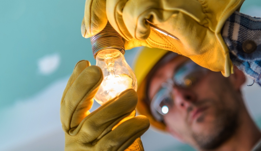 Curso de Elétrica e Iluminação Cênica, com apoio institucional do Fundo Social de Mogi, tem inscrições abertas (Divulgação)