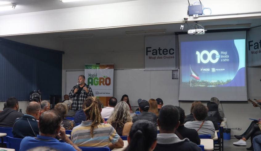 A Secretaria de Agricultura e Segurança Alimentar promoveu na última segunda (12) um diálogo com os feirantes que atuam nas 27 feiras da cidade (Divulgação/PMMC)