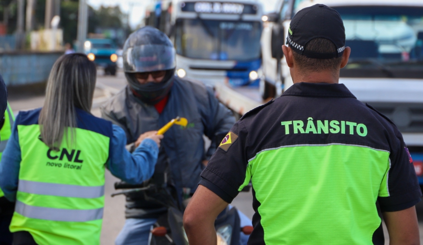 Ação voltada à segurança dos motociclistas foi realizada no início da rodovia Mogi-Dutra e faz parte da programação do Maio Amarelo em Mogi das Cruzes (Divulgação/PMMC)