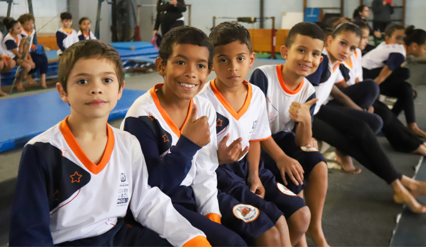 Além das premiações por equipes, também ganharam medalhas os melhores alunos no individual geral e nas provas de salto e solo. (Divulgação/PMMC)