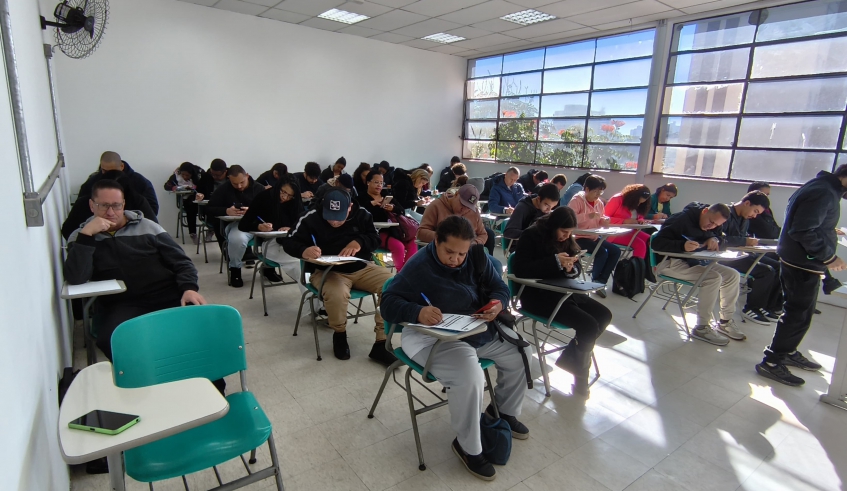 Mutirão de Empregos de Mogi das Cruzes reúne cerca de 500 pessoas no prédio II da Prefeitura, no último sábado (19) (Divulgação/PMMC)